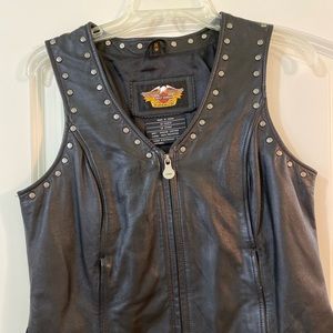 Like new womens Harley Davidson vest size small